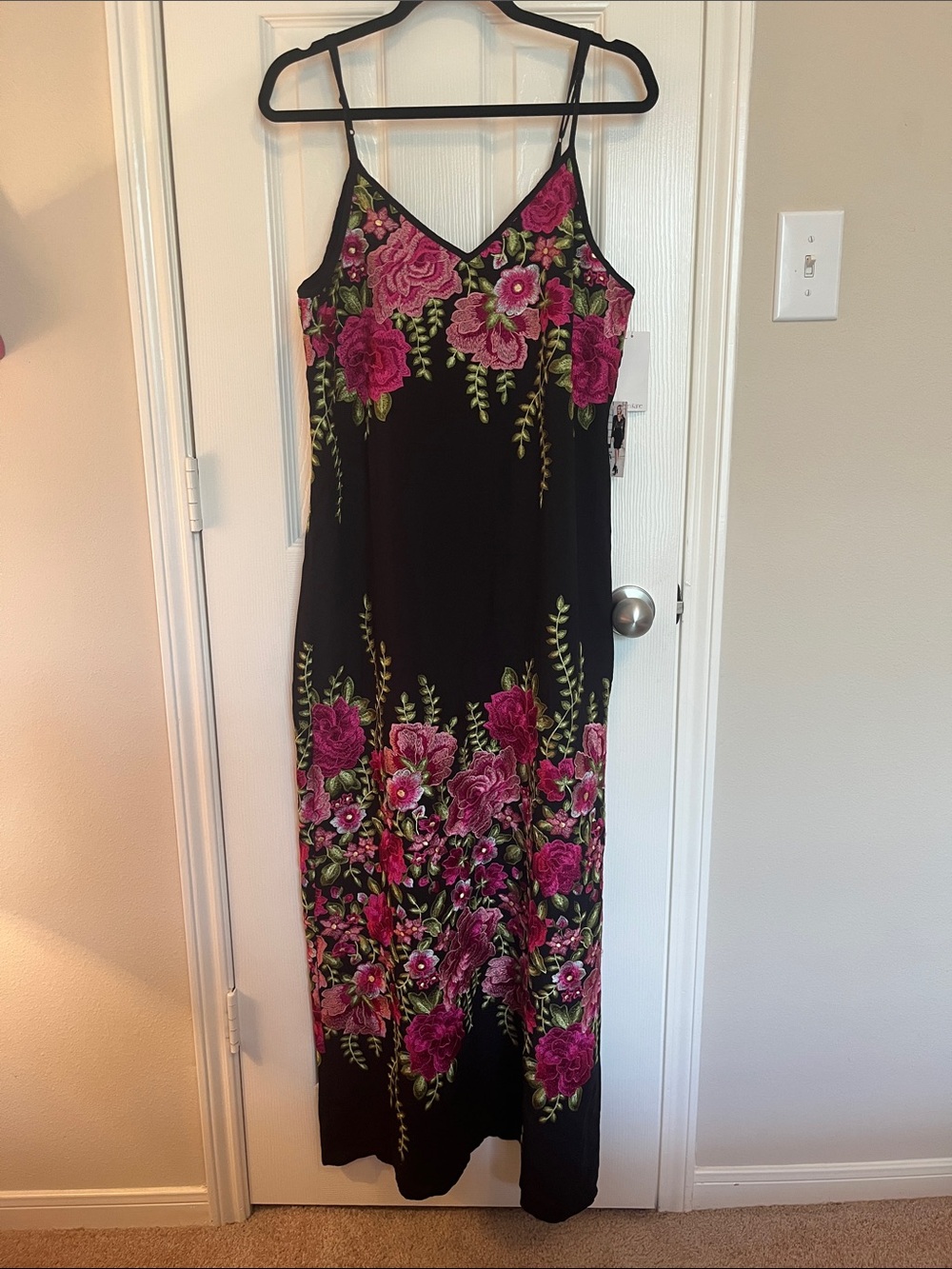 NWT Karen Kane Wine Country Embroidered Maxi Dress